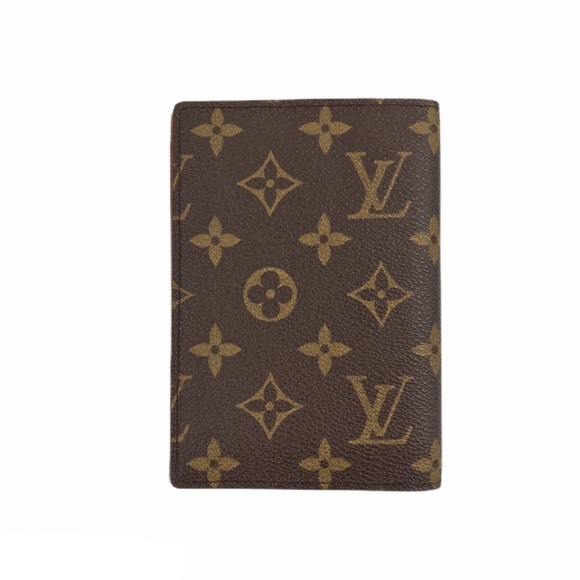 {Louis Vuitton} Monogram Couverture Passeport - Picture 2 of 8
